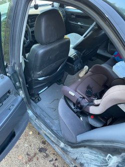 Андреев М.С. Легковой автомобиль, марка: ОПЕЛЬ, модель: ОМЕГА, год изготовления: 2001 г.в., цвет:…