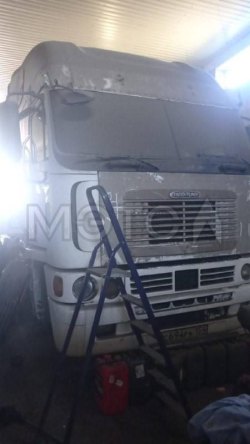 Грузовой-тягач седельный FREGHTLINER ARGOSY 6364ST63, 2001 года 