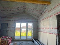 Жилой дом с земельным участком