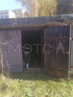 Гараж 7,2 кв.м. и земельный участок 8,3 кв.м. в Пермском крае 