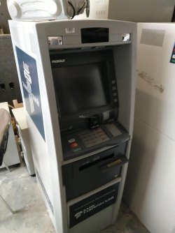 Банкомат Diebold Opteva 522