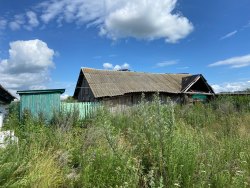 жилой дом и земельный участок