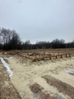 Земельный участок: общей площадью 910+/-22 кв. м. (9 соток), расположенного по адресу:…