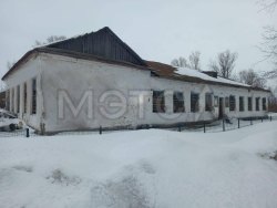 Здание 1239,9 кв.м. и земельный участок 4677 кв.м. в Алтайском крае 