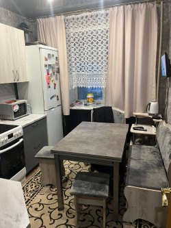 1/4 доля в квартире, площадью 52,2 кв.м., адрес (местонахождение): Респ Саха /Якутия/, г Нерюнгри…