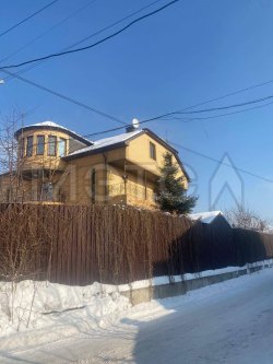 Дом 495,8 кв.м. и земельный участок 600 кв.м. в Москве 