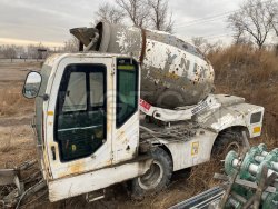 Бетоносмесительная машина с функцией самозагрузки YNIX QGMC3500 