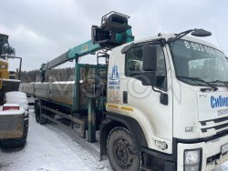 Грузовой бортовой автомобиль ISUZU 4389W8 с КМУ, 2020 года 