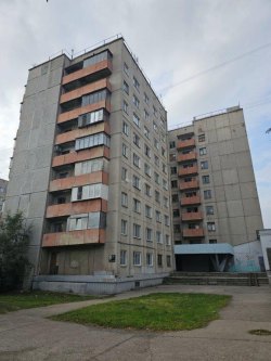 Жилое помещение (комната) - 12 кв. м, адрес: Челябинская обл., г. Челябинск, ул. 50-летия ВЛКСМ, д…