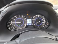 Легковой автомобиль: Infiniti QX80, 2019 г.в.