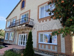 Дом 315,9 кв.м. и земельный участок 990 кв.м. в Оренбургской обл. 