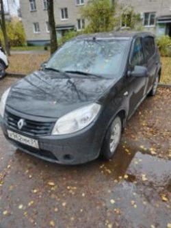 Легковой автомобиль RENAULT SANDERO