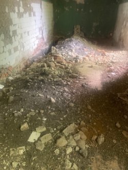 Недвижимое имущество: Лот №1: 
- ½ общей долевой собственности на земельный участок, площадь 1088…