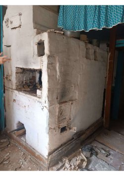 7/24 доля в праве на жилое здание, площадь: 30,4 кв.м., кадастровый номер: 43:44:010180:156 и 7/24…