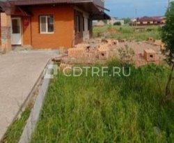 Нежилое здание (магазин) общ.площадью 296,7 кв.м. и земельный участок в РТ пгт Актюбинский