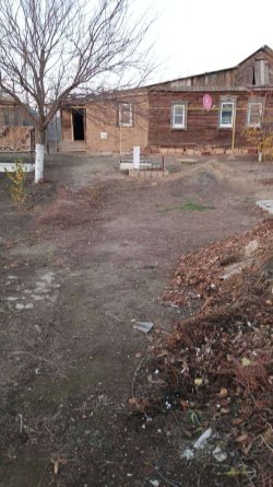 1/6 доля дома и 1/6 доля земельного участка в Астраханской обл. 