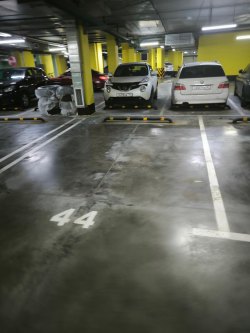 Помещение (машино-место №44), назначение: нежилое, площадью 18,4 кв. м, этаж: -1, кадастровый номер…