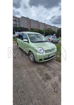 Toyota Sienta, 2013 года, 105 лс, 200000 км, АКПП 