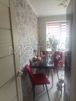 4/10 доли квартиры в Саратове 