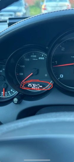 Транспортное средство: Porshe Cayenne Diesel, 2013г.в. VIN WP1ZZZ92ZELA34829. Цвет: Черный. Объем…