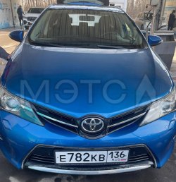 Toyota Auris, 2014 года, 132 лс 