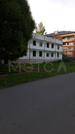 Здание 991,1 кв.м. и земельный участок 1220 кв.м. в Ленинградской обл. 