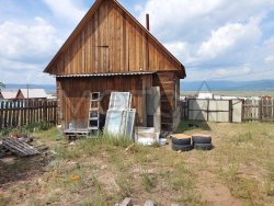 1/2 доля дома и 1/2 доля земельного участка в Бурятии 