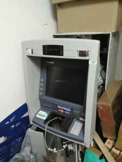 Банкомат Diebold Opteva