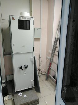 Банкомат DIEBOLD OPTEVA 562