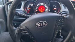 Автомобиль марки KIA модель Ceed JD 2014 г.в.