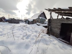 Жилое помещение и земельный участок