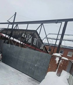 Гараж 153 кв.м. и земельный участок 300 кв.м. в Барнауле 