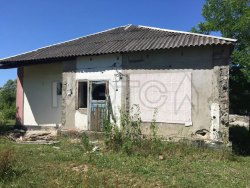 1/2 доля дома и 1/2 доля земельного участка в Краснодарском крае 
