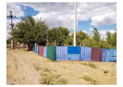 1/3 доля квартиры и 1/3 доля земельного участка в Астраханской обл. 