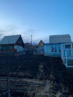 дом с земельным участком, расположенные по адресу: Республика Хакасия, г. Саяногорск, СТ…