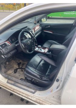 Автомобиль: ТОЙОТА КАМРИ, 2014 г.в., VIN: XW7BF4FK30S057250, в залоге у АО "АЛЬФА-БАНК"