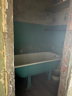 квартира, расположенная по адресу: Саратовская область, Энгельсский район, рп. Приволжский, ул…