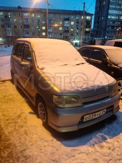 Nissan Cube, 2001 года, 85 лс, 240000 км, АКПП 