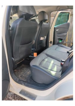 Автомобиль автомобиль РЕНО KAPTUR, 2018 года выпуска.