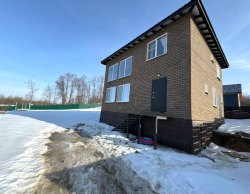 Земельный участок, площадью 710 м2, расположенный по адресу: Московская область, Дмитровский…