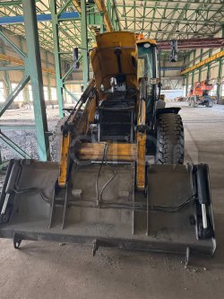 Экскаватор-погрузчик JCB 4CX14H2WM, 2013 года 