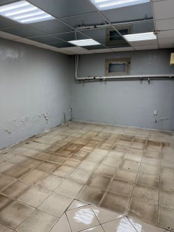 Недвижимое имущество: Нежилое помещение, Встроенный магазин на 1 этаже, по адресу: Ульяновская…