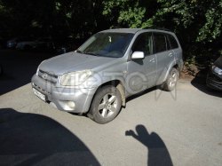 Toyota RAV4, 2004 года, 150 лс, 280000 км, полный привод 