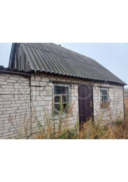 Здания, дом 52,5 кв.м. и земельный участок 2373 кв.м. в Ростовской обл. 