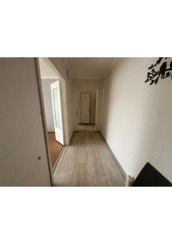 3-х комнатная квартира, общей площадью 64,2 кв.м., расположенная по адресу: Тюменская обл…