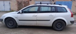 автомобиль RENAULT MEGANE
