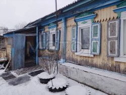 1/6 доля дома, 1/6 доля строения и 1/6 доля земельного участка в Саратовской обл. 