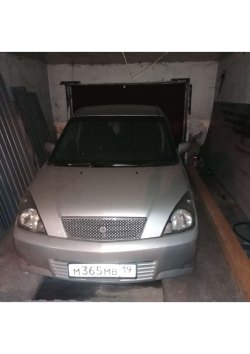 Легковой автомобиль TOYOTA OPA, 2000 года выпуска