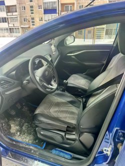 Легковой автомобиль LADA VESTA GFL110