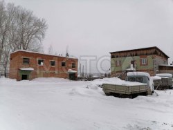 1/2 доля здания в Свердловской обл. 